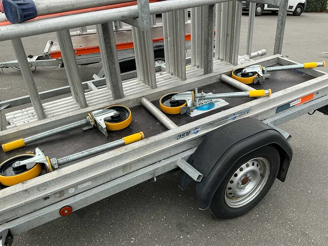 Euroscaffold steigeraanhanger met steiger - afbeelding 14 van  14