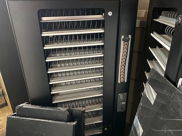 Eurosnacky - q602451da - snack - vending machine - afbeelding 4 van  4