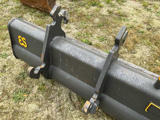 Eurosteel cw30 graafbak - afbeelding 11 van  12