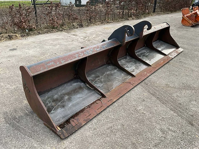 Eurosteel graafbak “cw30” - afbeelding 2 van  6