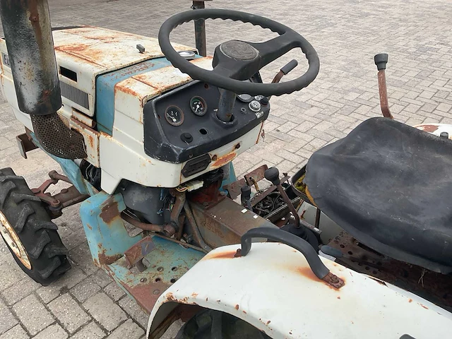 Eurotrac vst 180d compact tractor - afbeelding 4 van  14