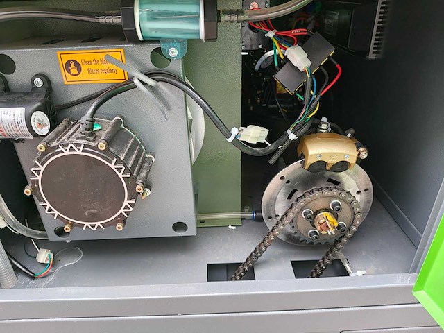 Ev - 2025 - d19 - zelfrijdende veegmachine - afbeelding 23 van  32