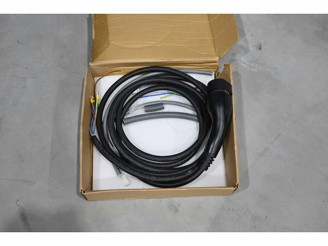 Ev hub elektrische auto oplaad stekker - afbeelding 1 van  3