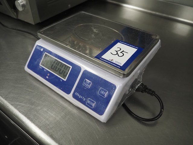 Eva - afbeelding 2 van  8