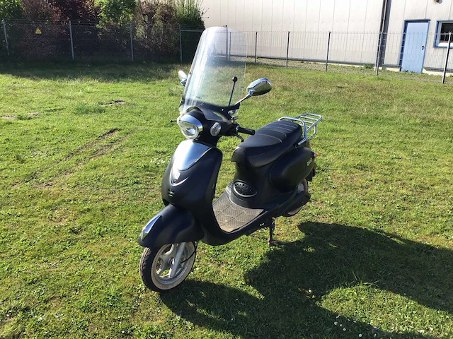 Evader - elektrisch - ev100metro - scooter - afbeelding 1 van  13