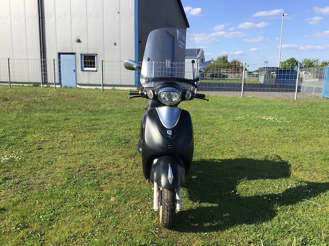 Evader - elektrisch - ev100metro - scooter - afbeelding 12 van  13