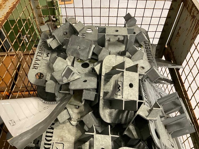 Evenement vloer zelfdragend vloersysteem 288 m2 - afbeelding 7 van  15