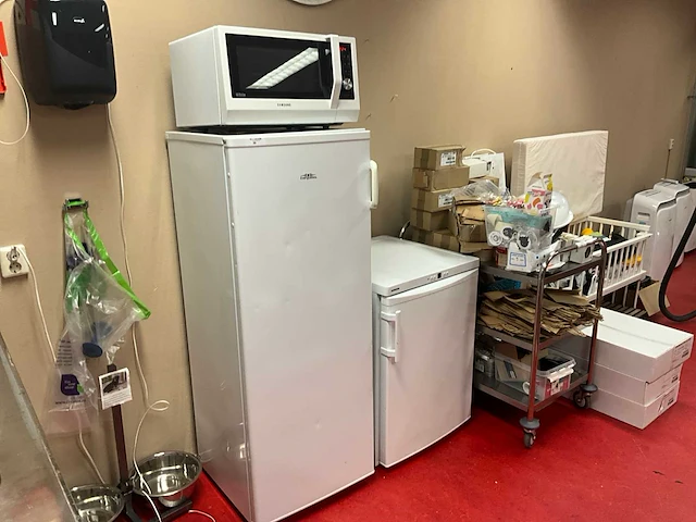 Everglades, liebherr, bosch,samsung. koelkast, vriezer, vaatwasser, magnetron. - afbeelding 5 van  12