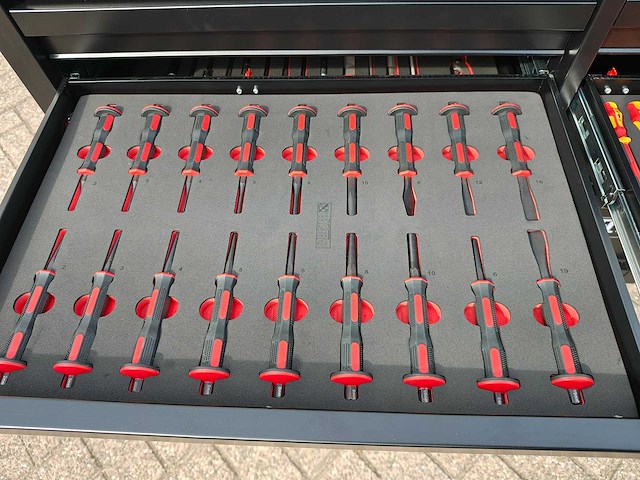 Eversteel - 2025 - profi xxl - gereedschapswagen - afbeelding 18 van  23