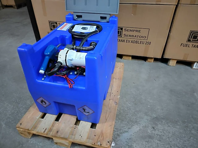 Everstel - ad bleu tank 220 liter - afbeelding 2 van  5