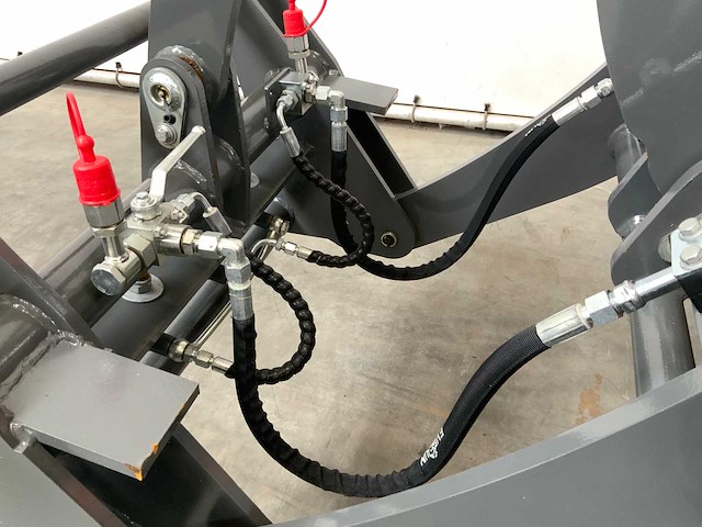 Everun - 2025 - er08 - shovel - afbeelding 20 van  32