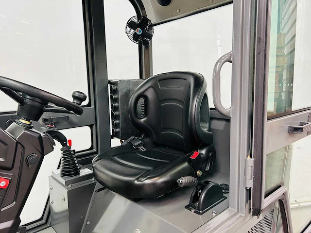 Everun - 2025 - er1000 - telescopische knikwiellader kubota euro5 - afbeelding 8 van  26