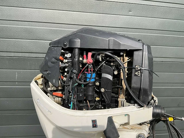 Evinrude - e-tec 2-takt - 150 pk - buitenboordmotor - afbeelding 7 van  21