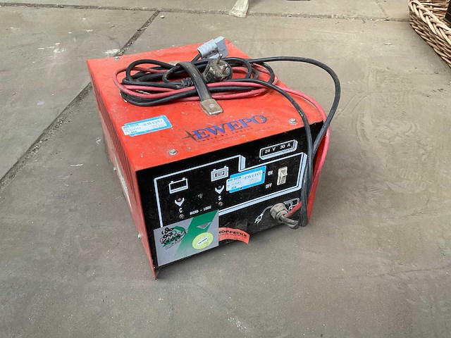 Ewepo mla2430 acculader 24v - afbeelding 1 van  5