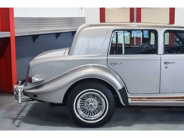 Excalibur series v touring sedan 305ci v8 - 1990 - afbeelding 14 van  100