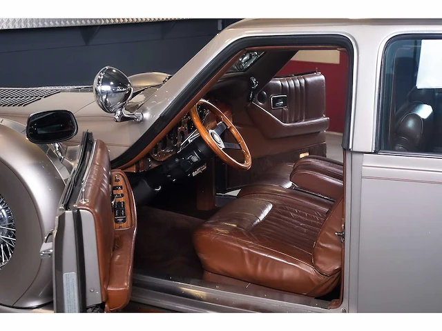 Excalibur series v touring sedan 305ci v8 - 1990 - afbeelding 70 van  100