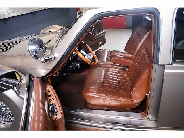 Excalibur series v touring sedan 305ci v8 - 1990 - afbeelding 71 van  100