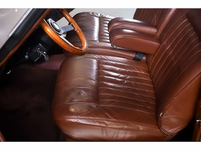 Excalibur series v touring sedan 305ci v8 - 1990 - afbeelding 72 van  100