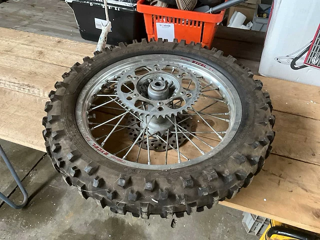 Excel pirelli 140/80r18 crossmotor achterwiel - afbeelding 1 van  5