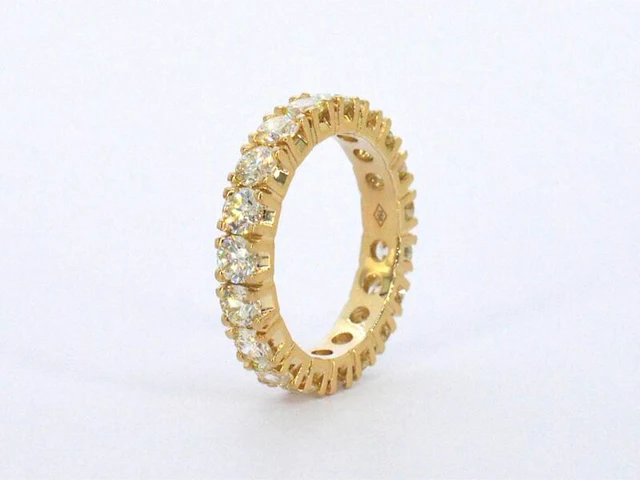 Exclusieve alliance ring met zeer hoge kwaliteit aan diamanten - afbeelding 6 van  10