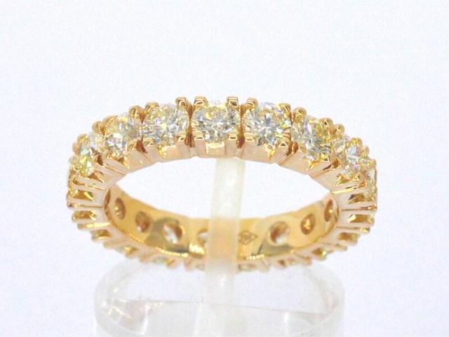 Exclusieve alliance ring met zeer hoge kwaliteit aan diamanten - afbeelding 1 van  8