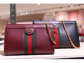 Exclusieve designer tassen, schoenen en kleding