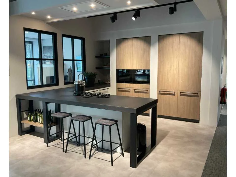 Exclusieve showroomkeukens en badkamers
