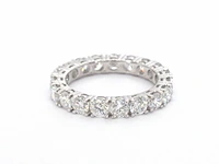 Exclusieve witgouden alliance ring met diamanten - afbeelding 5 van  11