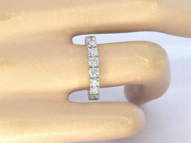 Exclusieve witgouden alliance ring met diamanten - afbeelding 8 van  11