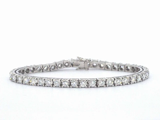 Exclusieve witgouden tennis armband met 5.50 carat hoge kwaliteit briljant geslepen diamanten - afbeelding 1 van  9