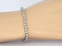 Exclusieve witgouden tennis armband met 5.50 carat hoge kwaliteit briljant geslepen diamanten - afbeelding 2 van  9