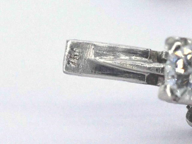 Exclusieve witgouden tennis armband met 5.50 carat hoge kwaliteit briljant geslepen diamanten - afbeelding 7 van  9
