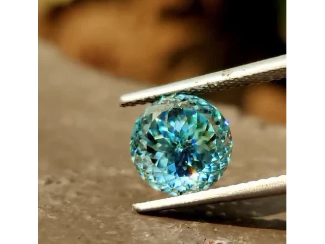 Exclusive portuguese cut diamant - 1.53ct - vivid blue ( igi gecertificeerd ) - afbeelding 1 van  4