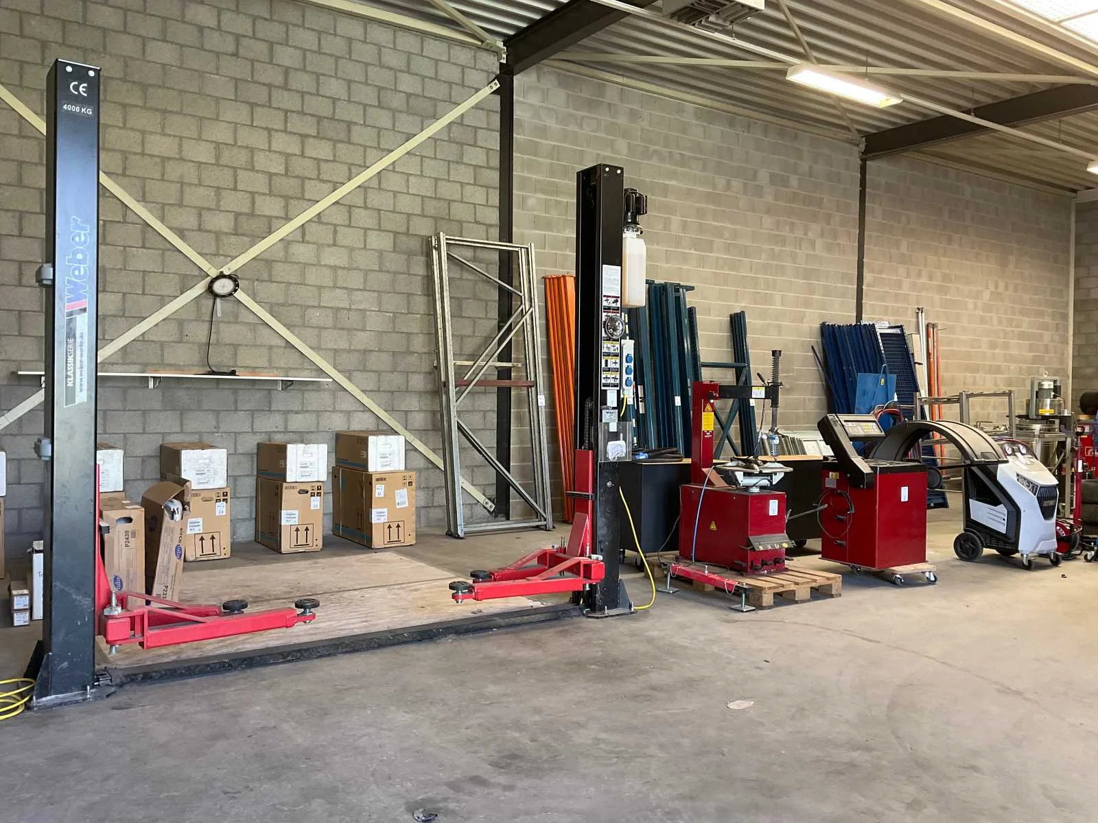 Executieveiling garage inventaris
