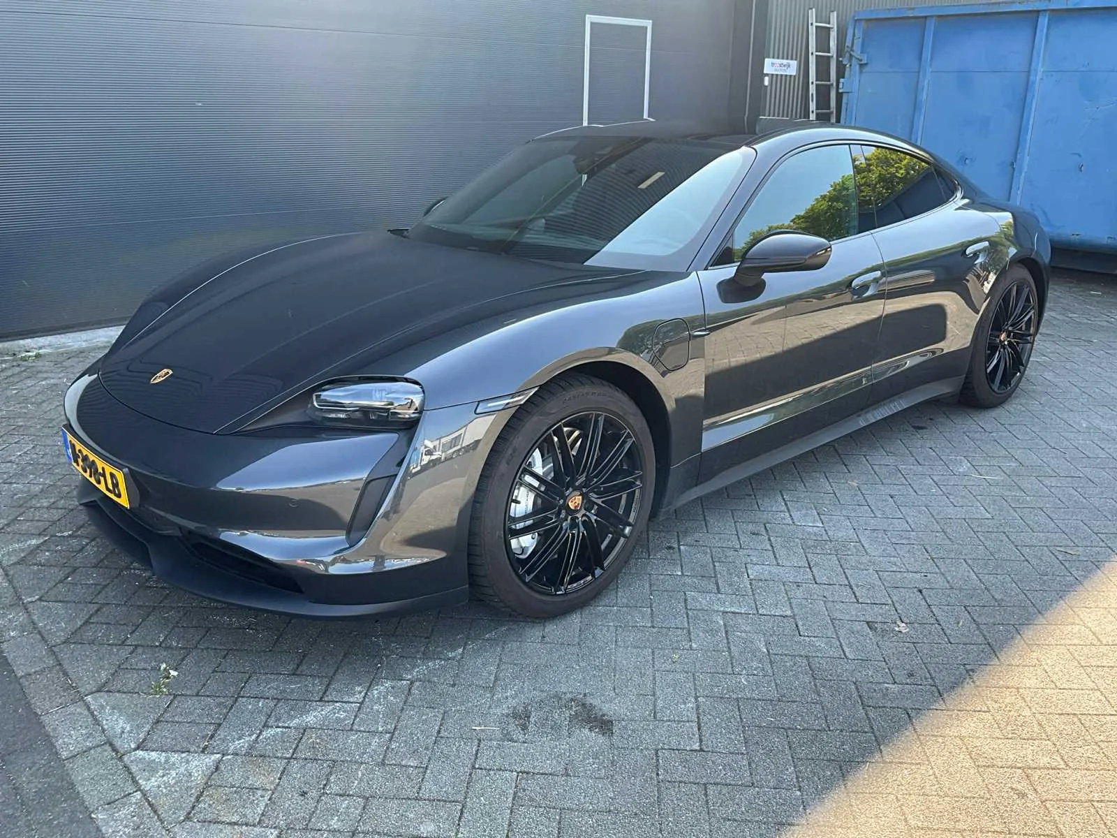 Executieveiling porsche taycan