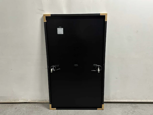 Exiom - set van 8 full black (375 wp) zonnepanelen en 1 solax x1-3.0-t-d(l) omvormer (1-fase) - afbeelding 4 van  9