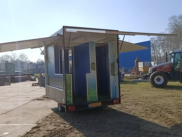 Expositie - markt aanhanger sallas, se, bouwjaar 2020 - afbeelding 4 van  34