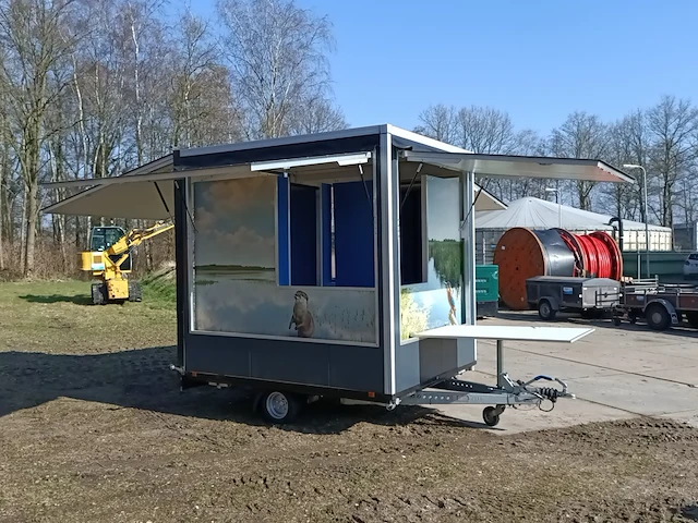 Expositie - markt aanhanger sallas, se, bouwjaar 2020 - afbeelding 6 van  34