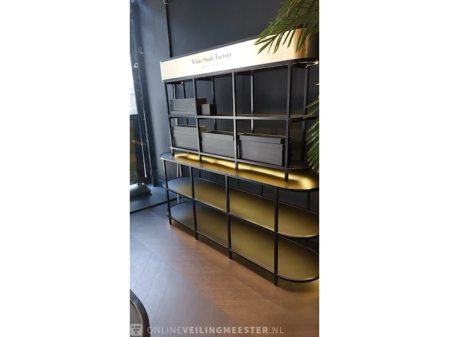 ( extern locatie groningen )inventaris white smile factory te groningen - afbeelding 47 van  48