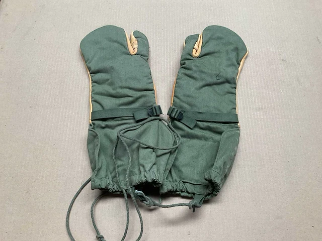 Extreme cold weather gloves (2x) - afbeelding 1 van  3