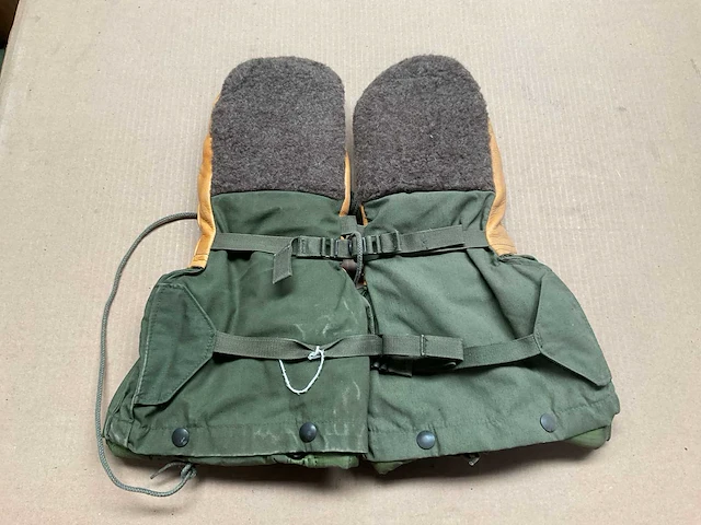 Extreme cold weather gloves - afbeelding 1 van  2