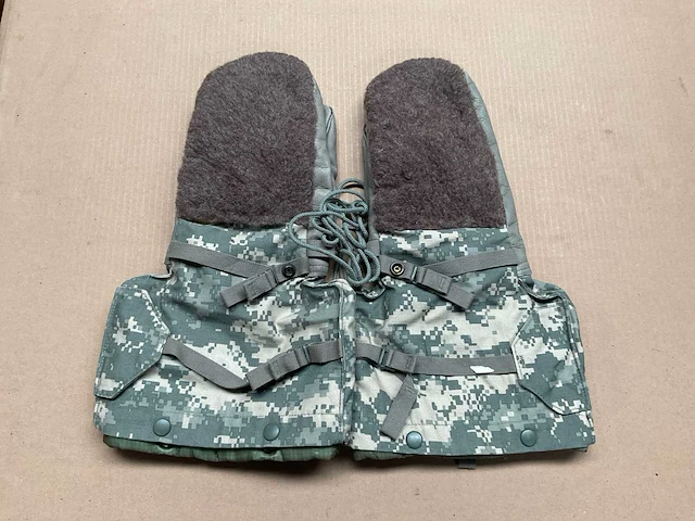 Extreme cold weather gloves - afbeelding 1 van  2