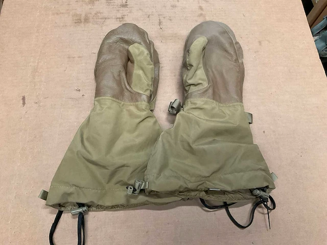 Extreme cold weather mitten set - afbeelding 2 van  3