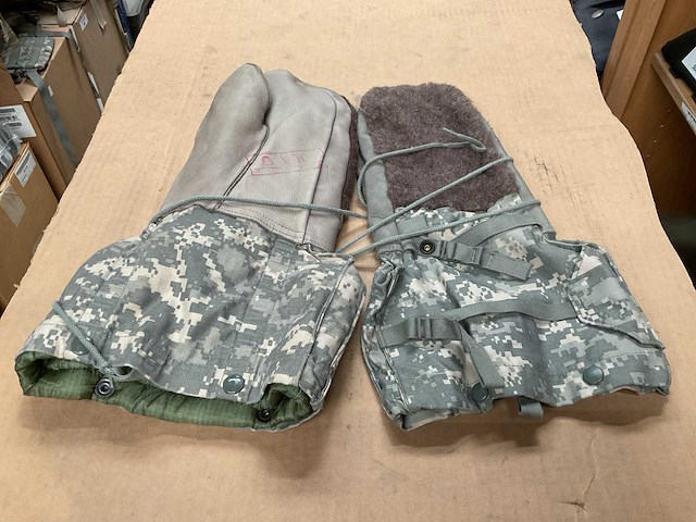 Extreme cold weather mitten set - afbeelding 3 van  3