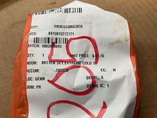 Extreme cold weather mitten set - afbeelding 5 van  5