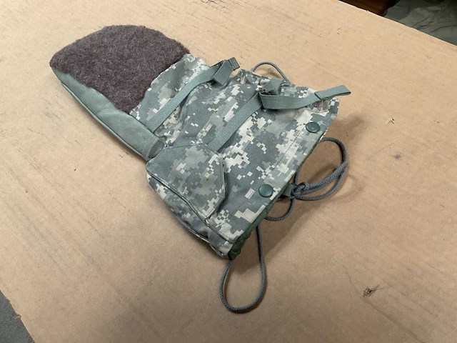 Extreme cold weather mitten - afbeelding 1 van  4