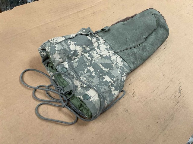 Extreme cold weather mitten - afbeelding 4 van  4