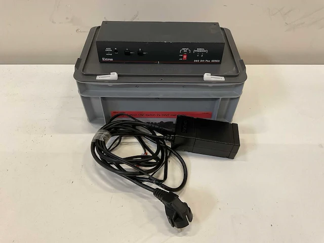 Extron sw2 dvi plus 2-poorts dvi-d switch met audio - afbeelding 1 van  4