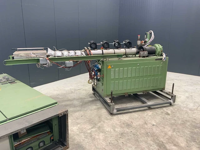 Extruder plastic kunststof - afbeelding 6 van  7