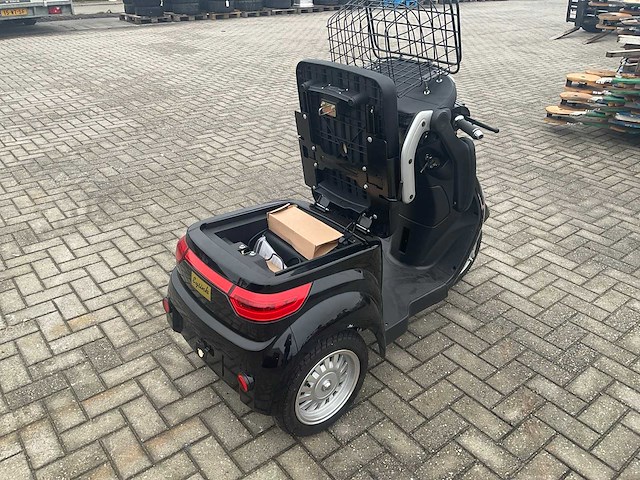 Eysink elektrische driewiel scooter ongebruikt - afbeelding 4 van  17